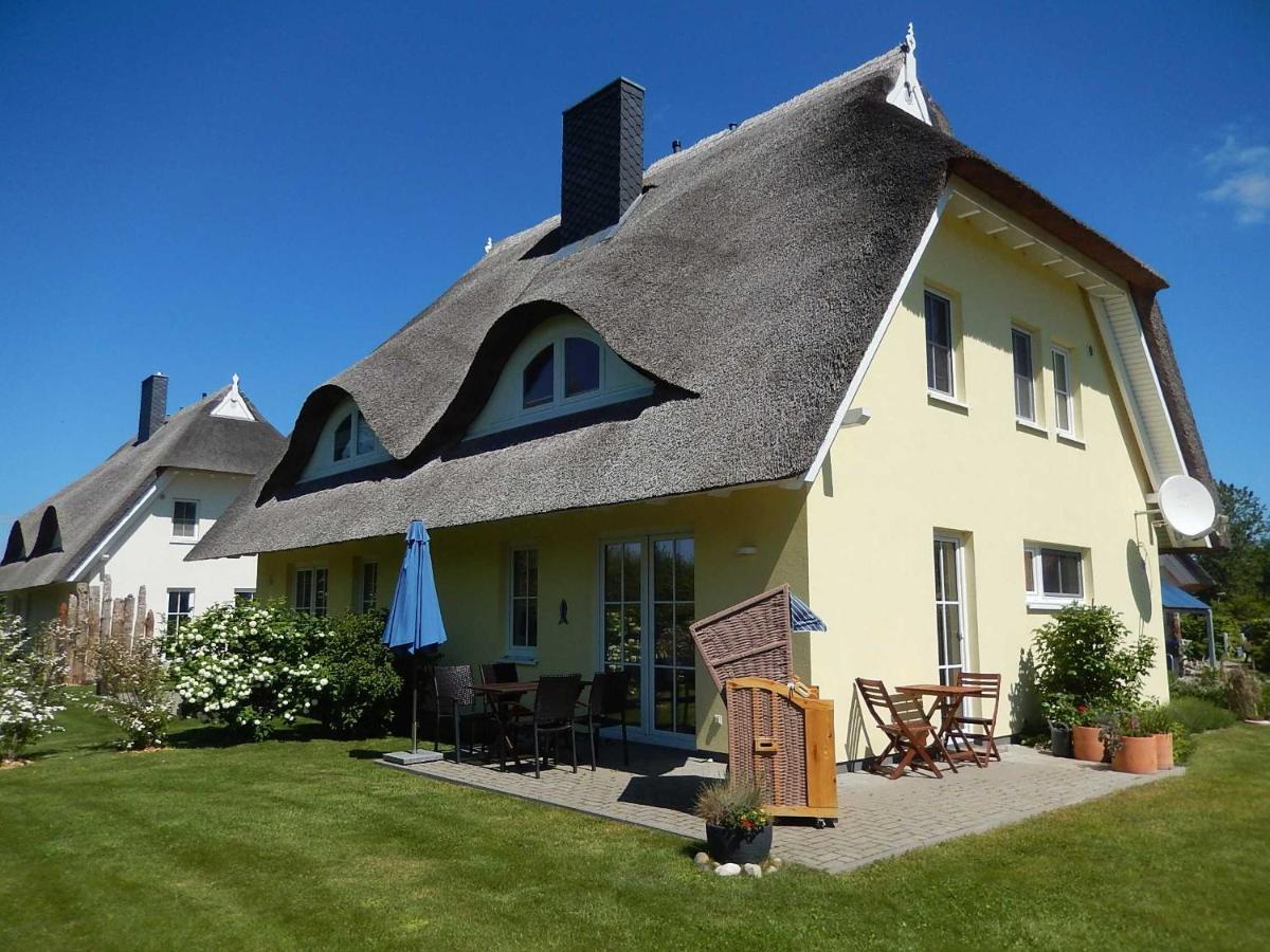 Reetdachhaeuser Boergerende Exterior photo